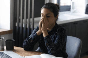 Jak przetrwać intensywny czas w pracy?