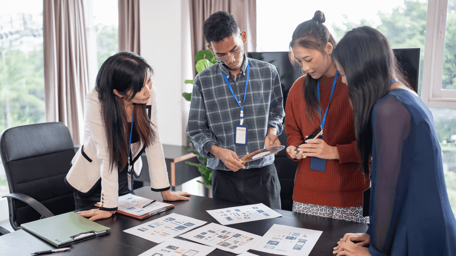 Mobbing w pracy – czym jest, jak go rozpoznać i czym różni się od złego zarządzania