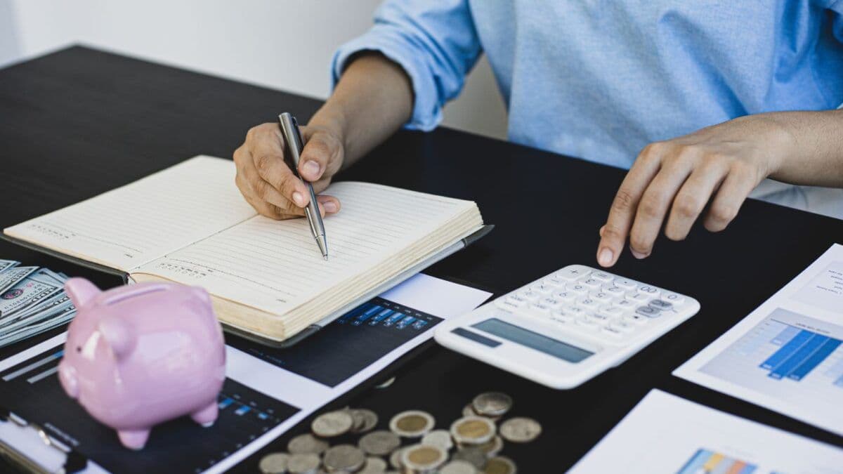 Jak zacząć oszczędzać? 4-dniowe wyzwanie finansowe
